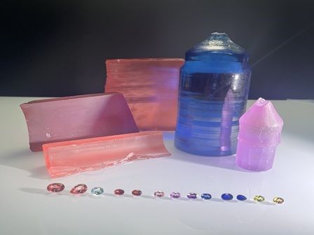 حجر جوهرة اصطناعي