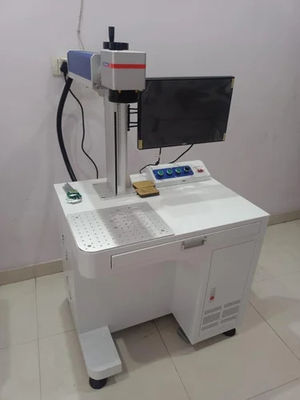 355nm ليزر ليزر علامة آلة 3W / 5W / 10W الطاقة الاختيارية ± 0.01mm الدقة