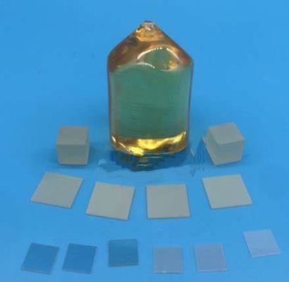 SrLaAlO4 / LaSrAlO4 LSAO 10x10x0.5mmt5x5x1mmt الركيزة لـ Epitaxy مخصصة